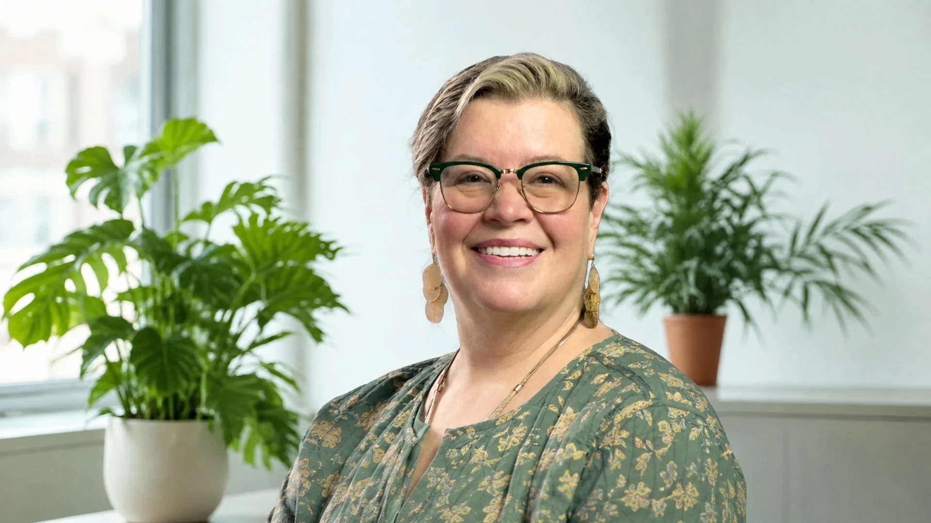 Dr Amy E. Sanders